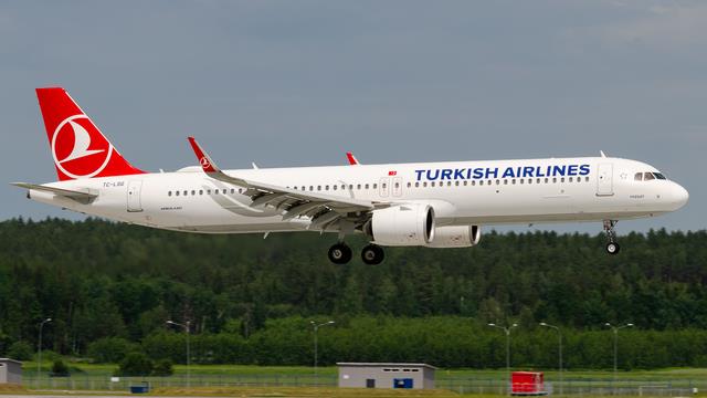 TC-LSG:Airbus A321:Turkish Airlines